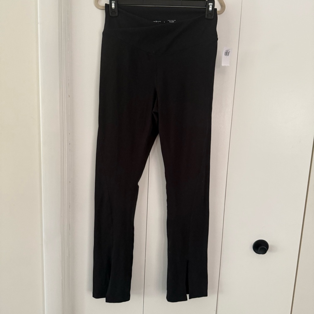 Old Navy Active Split Hem - image 2